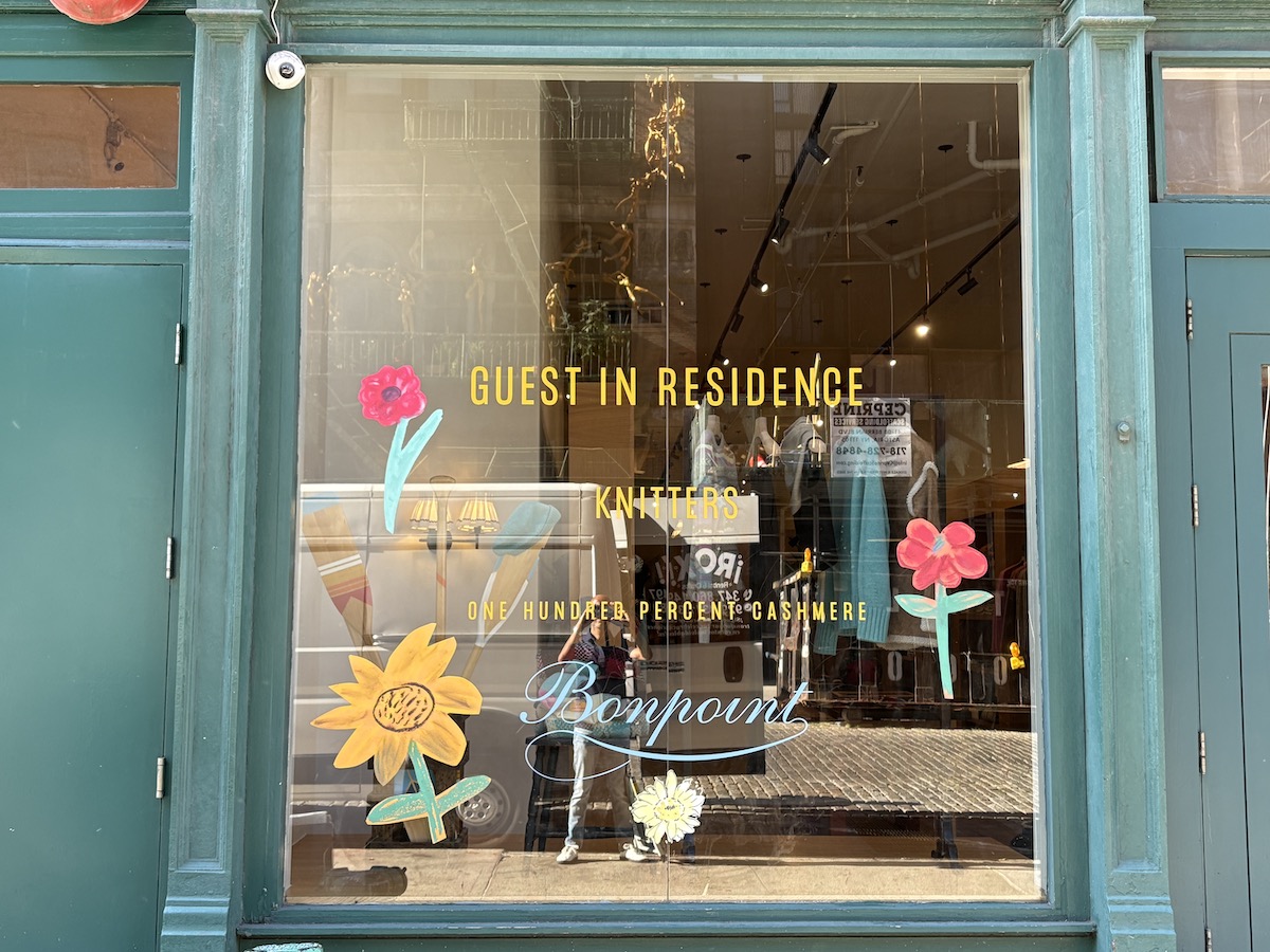 How NYC Stores Use Cut Vinyl Decal Letter Signs