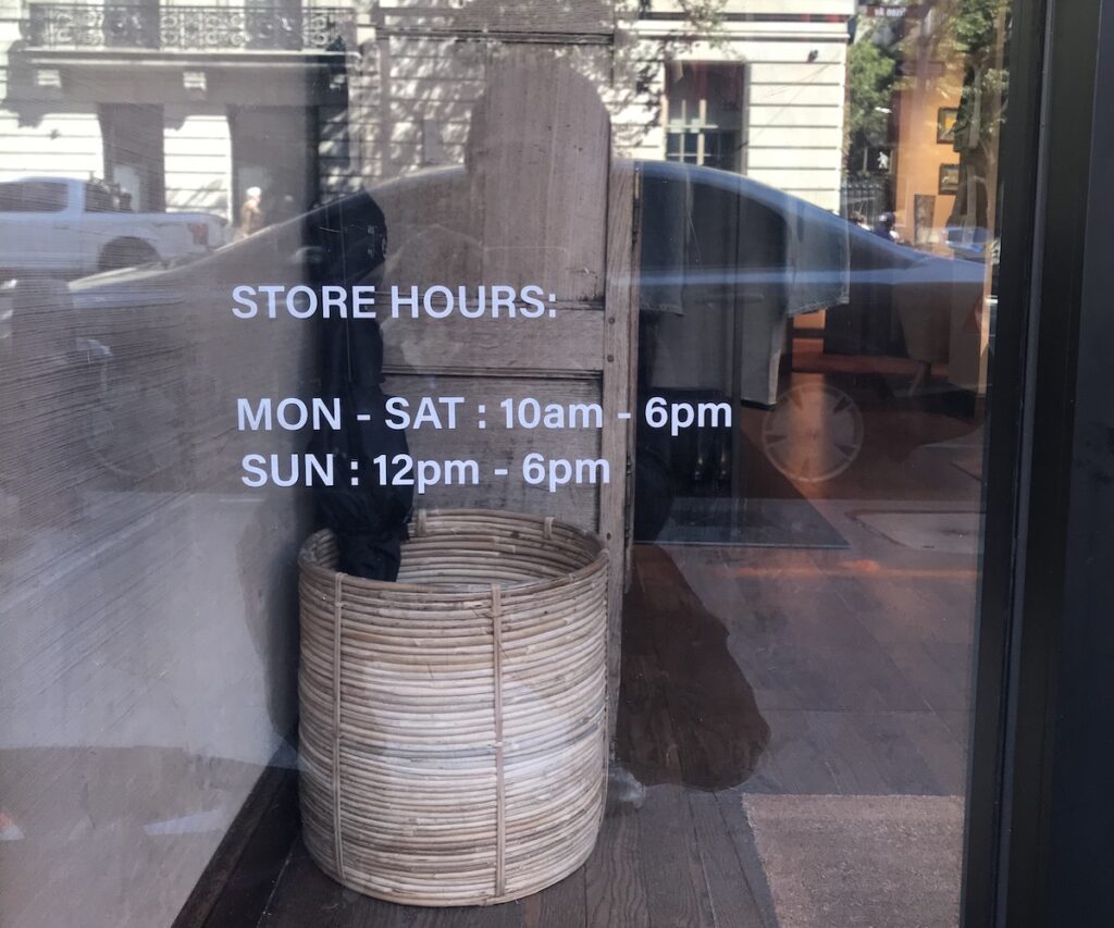 How NYC Stores Use Cut Vinyl Decal Letter Signs